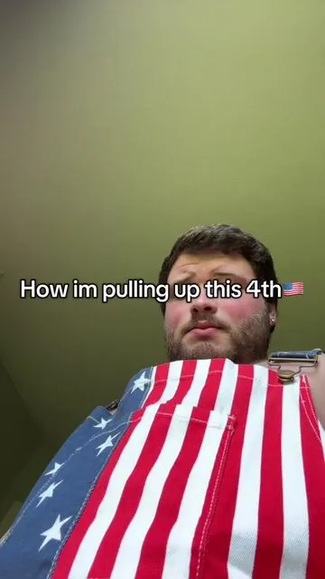Less than a month away🇺🇸 #americanflag #america #merica #4thofjuly #fourthofjuly #USA #Summer #tiktokmademebuyit 