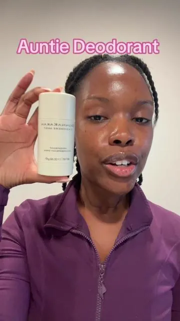 I've been wearing this deodorant since I worked at Nordstrom in college 🙌🏾 #Deodorant #donnakaran 