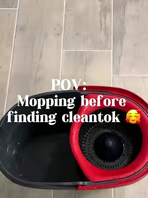 Cleantok is my new fav 🤩 i love using these ocedar mop head’s & you can get your’s ‼️🤩 #CleanTok #scrubbing #asmr #asmrvideo #mopping #mexicantiktok ##limpieza##cleanhome#Summer #fathersdaygiftideas #fypシ #parati 