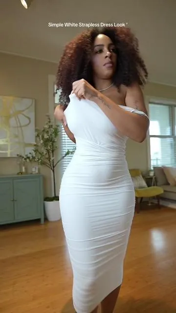 I love this dress. Didn’t have to do too much with this one the dress handled it. Clean, simple, and pulled together. #TikTokStyle   #RuchedDress   #OutfitInspo   #MinimalStyle   #TikTokFashionFinds