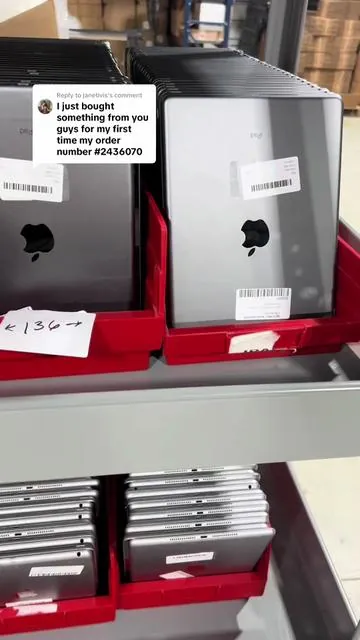 Replying to @janetivis Packing Janetivis’s iPad bundle 