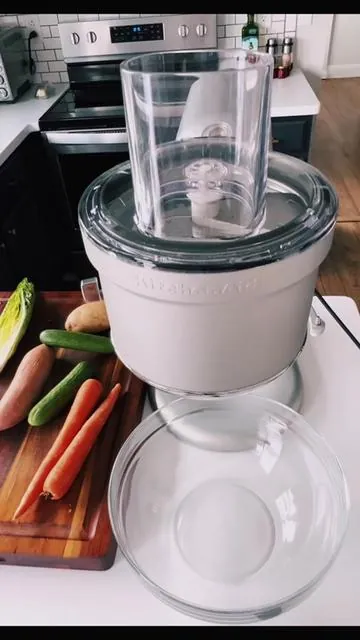 This KitchenAid attachment dices onions, peppers, potatoes—you name it—in seconds. Just pop it on your stand mixer and watch the magic happen. 🧅🥔🫑 If you’ve got a KitchenAid mixer, this add-on is a total game-changer for meal prep! 👩‍🍳💥 Quick. Easy. Satisfying. 🛒 Tap the product link above to grab yours and thank me later! #kitchenaid #mealprep #tiktokmademebuyit #kitchenhacks #kitchenfinds #kitchentok #dicewithme