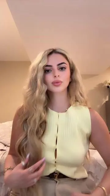 Extensions in my TikTok showcase!💛