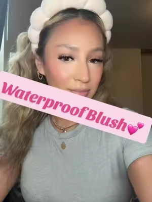 💕✨Sacheu will have your makeup WATERPROOFFFF! #waterproofmakeup #sacheu #sacheublush #blushstain #cheekstayn #blushtutorial #sacheubeauty #liquidblush #liquidmakeup #tiktokshopcreatorpicks #tiktokshopfinds #tiktokshopmademebuyit #dealsforyoudays #ttsbeautybesties #creatorpickssuncare #funinthesun 