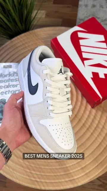 These are hands down the best men’s sneaker to grab in 2025. I might grab myself a pair! Linked below.