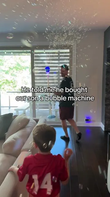 Fun for all ages #bubbles #bubblemaker #bubblemachine #kids #summerfun #playtime #toys #giftsforkids #ttsdelight #tiktokshopcreatorpicks  #dealsforyoudays #tiktokshoprestock #toptierjune 