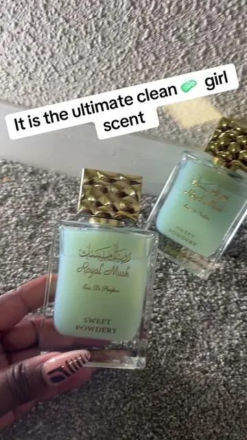 love a good powder smell!! #babypowder #perfumes #perfumetiktok #perfumetok #fyp #royalmusk