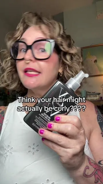 WOW for curly hair was a game changer for me!!! #wow #wowdreamcoatforculyhair #curlyhair #curlyhairroutine #wavyhair #wavyhairroutine #tiktokshopthunderbolt #creatoricons  #tiktokshopunboxing #tiktokshopsummerturnup #summerturnupfashion #funinthesun #tiktokshopcreatorpicks  #dealsforyoudays 