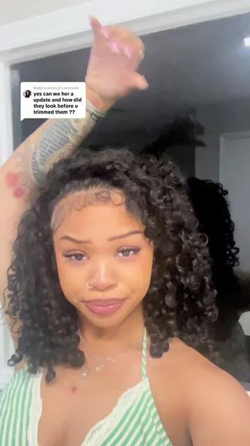Replying to @ericka;)) Here’s the before I trimmed it boo! & ima get you an update video soon as I get up out this here bed 🤣😩 I ordered 20”, 22”, and 24”.