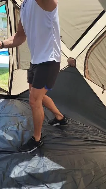 @Fanttik popup tent.  tent that simply pop up very easy #tent #fanttik #popuptent #spotlightfinds #springbreak  #tiktokshopmemorialday #tiktokshoprestock #tiktokshopmothersday #springtok ##TTSFashionFam  #tiktokshopfathersday #ttslevelup  #titokshopcreatorpicks  #alimenspro #tiktokshopsummerturnup #dealsforyoudays #outdoorfun #summervibes #tiktokshopunboxing 