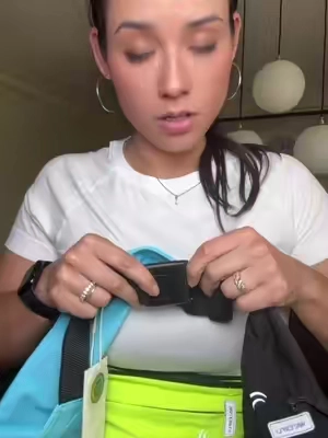 Runnings hard, don’t carry your stuff too. #runtok #Running #runningbelt #fannypack #waistpack 