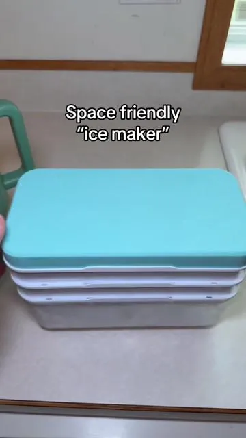 Meet my favorite “ice maker” #icemaker #icetray #asmr #icetrayrefill #ad #ice @Flycity 
