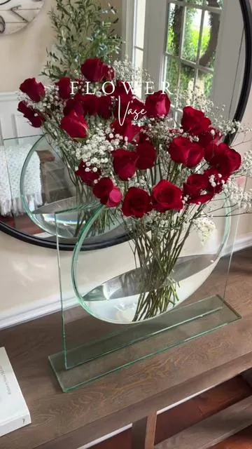 Flower Arrangement in my  Z Gallerie Vase ♥️  #freshflowers #flowers #roses #flowerbouquet #flowerarrangement #homedecor #tiktokshopcreatorpicks #viral_video #summer 