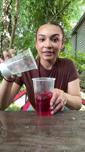 My current routine that's working for me: 🍎 Reds in the AM for energy 🥬 Greens midday for digestion 💙 Blues at night to chill+sleep better ✨ #guthealth #digestivehealth #acv #ashwagandha #goligummies #dealsforyoudays #fypシ 