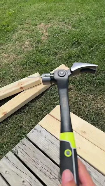 Multi Purpose Claw Hammer #hammer #clawhammer #tool #handtool #construction #contractor #handyman #bluecollar 