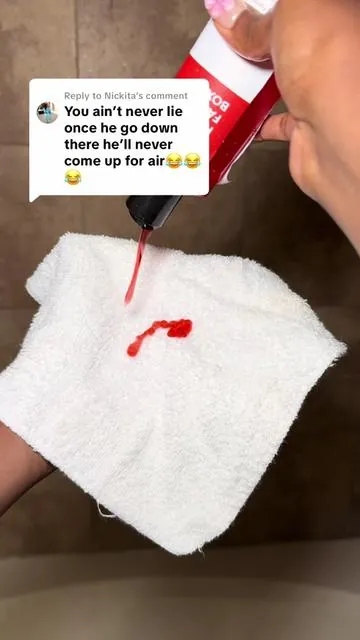 Replying to @Nickita this yummy wash will have you smelling delicious from head to toe! #femininewash #bodywash #herfantasybox #shower #Showergel #dealsforyoudays  #yummybodywash #hygieneproducts #hygienetips #showerroutine #tiktokshopcreatorpicks #smellsgood #yoniwash #herfantasybox #yummywash #femalehygieneproducts #yummyshowergel @Her Fantasy Box 