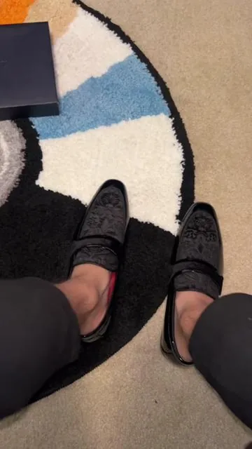 These mfs fire #sun #summer #loafers #dresstoimpress #dressup #mensfashion 
