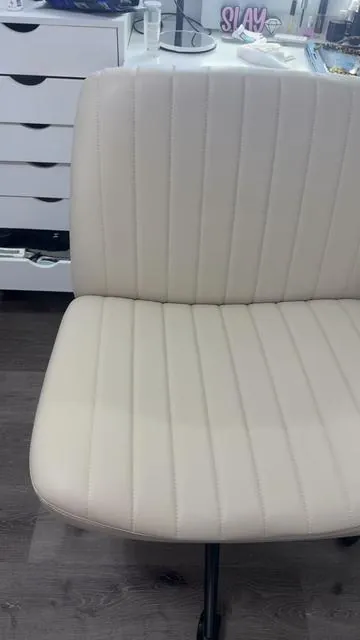Chair for vanity or desk. #vanitychair #deskchair #furniture #dealforyoudays @Jaimie 
