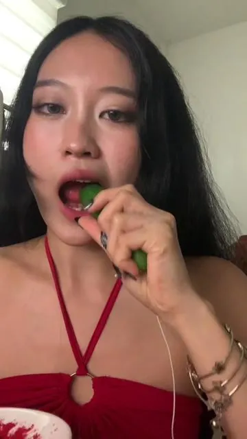 SO addicting but struggling to talk because of spice buildup 🤣🤣 #takis #fuego #takispowder #tiktokshop #review #food #fyp #fypシ #chinese 