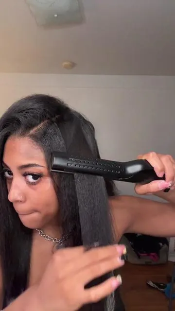 loveee this flat iron #tymobeauty #CurlsTYMO #TikTokShopNewArrivals #silkpress #tymoairflow #superbranddayDFYD