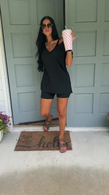 This one is so comfy and cute!#twopieceoutfit #twopieceset #comfyoutfits #comfystyle #OOTD #ootdinspo #momstyle 