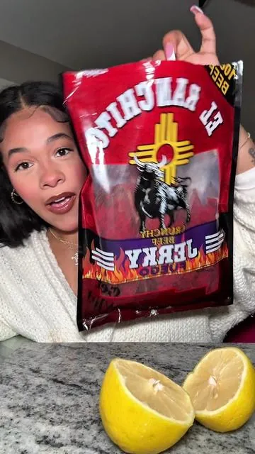 Yall this was truly so good with the lemons! I’ve already eaten half the bag😭 I LOVEEEEEE BEEF JERKY IF YOU DO TOO YOU SHOULD DEFINITELY TEY THIS!!!! 111000000/10!!💖💖💖🍀🍀🍀🍀🍀🍀🍀🍀🍀🍀🍀🍀🍀🍀🍀 #fyp #viral #tiktokshop #tiktok #tiktokviral #fypage #asmr #creatorsearchinsights #eating #trending #tiktokmademebuyit #viraltiktok #beefjerky #beef 