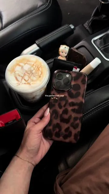so fall coded 🤎💫 #fyp #fypシ #fallaesthetic #fall #itgirl #tiktokshopcreatorpicks #velvetcaviar #aesthetic #iphonecase #magsafe #magsafecase #ttshop 