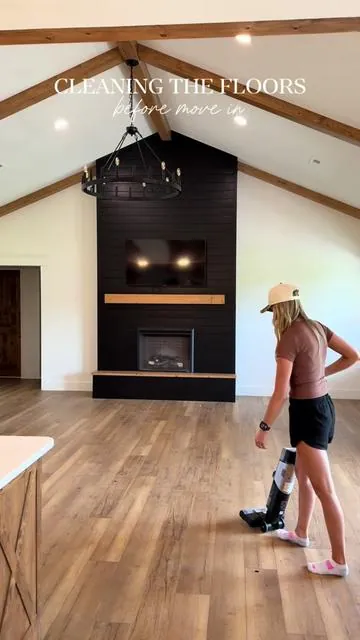 This thing is a GAME CHANGER when it comes to cleaning the floors 👏🏼 seriously makes it so easy!  #cleantok #cleaningproducts #vacuummop #cleanwithme #deepclean #cleaningtiktok 