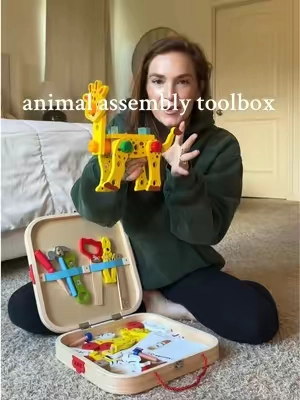 how creative is this animal assembly toolbox?! @edutreetoy #assemblytoolbox #buildingtoys #montessori #montessoritoys #toysforkids 