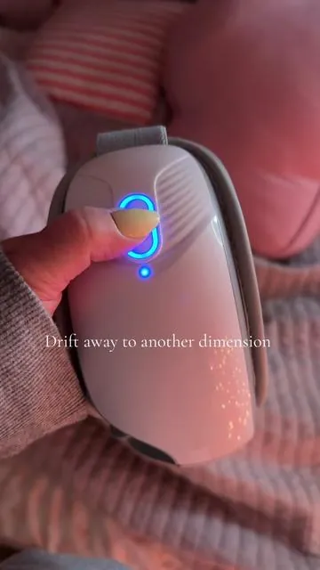 Heated eye massager with soothing sounds. Kids pass out in minutes. #eyemassager #neckteck #tiktokshopcreatorpicks #christmasgiftideas #sleepwear #restandrelaxation 