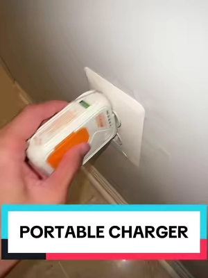 I can’t believe they just made this #portablecharger #traveltips #charger #magsafe #phonecharger 