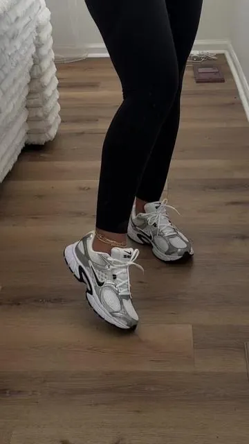 #nikev5rnr #sneakers 