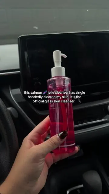 i love @medicube global so much and this cleanser is literally glass skin in a bottle 👀 #tiktokshopcreatorpicks #medicube #medicubeskincare #tiktokshopnewarrivals #salmondna 