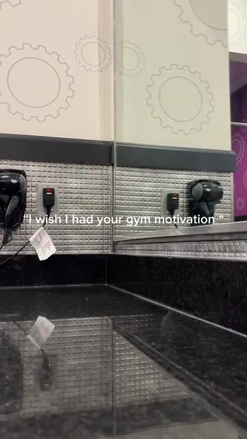 You need gym motivation !!! Here she is 🤪👏🏻👏🏻#oxyshred #fullbodyworkout #gymtok #gymmotivation #fittok #fupa #gymgirl #fyp #oxyshred #momof2 #paratii 