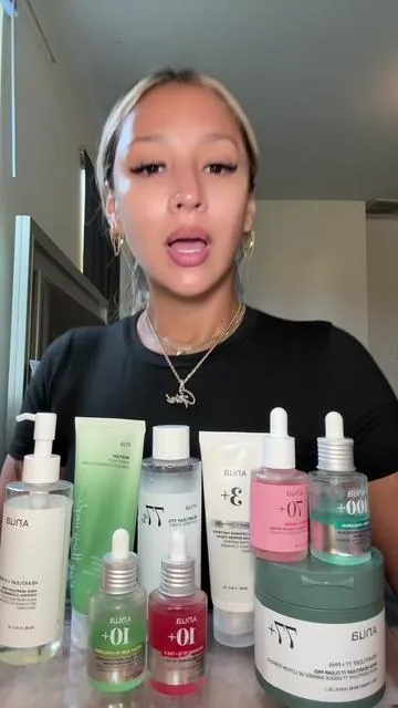 🧴✨Anua has some amazing sets depending on what you’re looking for! My fav is the bigger one because you get everything!#anua #anuaskincare #anuaskincareset #koreanskincareroutine #kbeautyproducts #glassskinproducts #glassskinroutine #koreanskincare #anuacleansingoil #anuaheartleaf77 #tiktokshopmademebuyit #dealsforyoudays #ttsbeautybesties #tiktokshopcreatorpicks #tiktokshopnewarrivals #tiktokshopbacktoschool #freeshipping #superbrandday#superbranddaydfyd