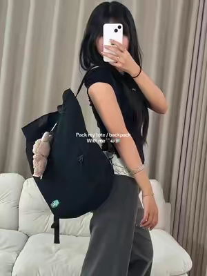 Love this BAGSMART two-ways tote backpack🥳you can switch up the way you wear it to match your outfit 🤩 pure genius 🤌🏻#bagsmart #TikTokshopbacktoschool #totebag #backpack #bagsmartnewin 