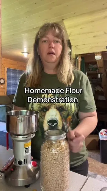 Bread made from home ground flour is the best flavor and the best texture bread you’ll ever eat. ##grainmill##baking##healthylifestyle##healthyeating##healthyeatingtips##healthyeatinghabits@Brojitsu @user9847083450201 @Beccabear @Mosaiclife @user3900953309103 @Lynn @Holly Anske @YaYa @aztrinitylove @DTGBEATZ 
