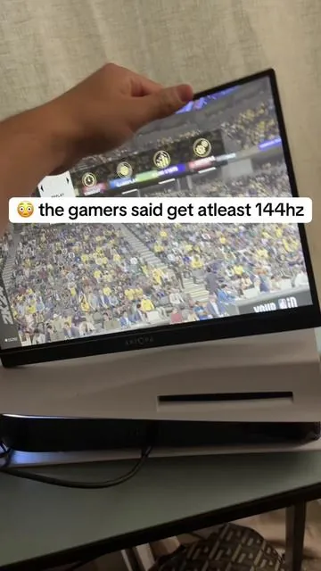 My new portable monitor for gaming on the go 😮‍💨 #monitor #gaming #ps5 #pcgaming 