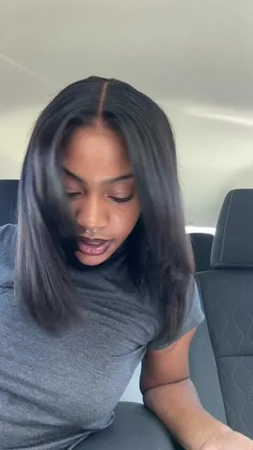 Glueless at that! Cant go wrong with a classy bob 🖤 @ISEEHAIR #iseehairbeauty #summerwig #halfwigtok 
