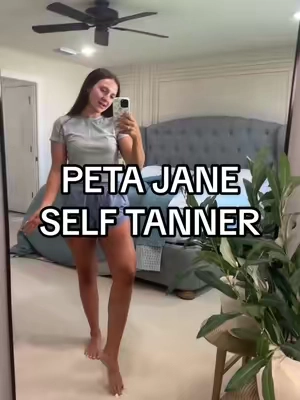My fav self tanner but I applied a second coat and it actually scared me there in the first half 😭😭😭 peta Jane is my favvvvv 😍 #petajane #petajaneselftan #selftanner #tanning #tiktokshopcreatorpicks 