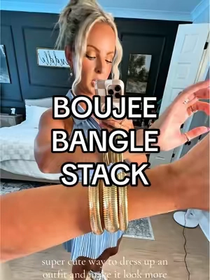 It’s giving boujee and rich! Love this three piece bangle stack from @17KM ! Perfect for jazzing up any outfit! #jewelry #bangles #bracelets #braceletstacks #banglestack 