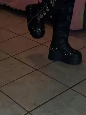 10/10 ✨ Beautiful Boots, comfortable, quality 10/10 ✨🦇 #platformboots #boots #giftsforher #giftideas #flashsale 