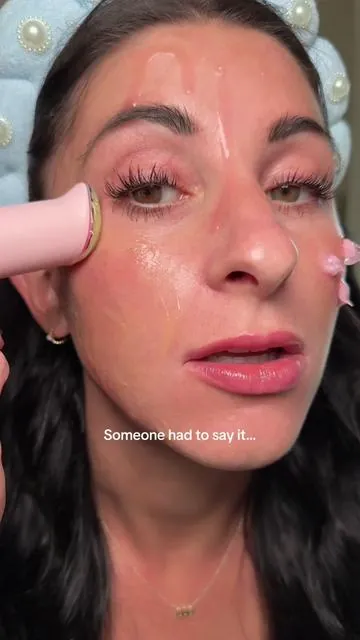 The perfect at-home facial  ✨ @medicube US Store  #medicube #koreanskincare #medicubeboosterpro #skincare #tiktokshopcreatorpicks   