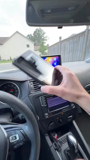 CarPlay screen with dashcam😳  #carplay #dashcam #oldcar 