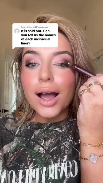 Replying to @kerrit42 yes but the smolder bundle is still there- the inner comes with hypnotic which is just a little more rosy then envy #eyeshadowtutorial #eyeshadowstick #oilyskin #smokeyeye #makeupforbeginners 