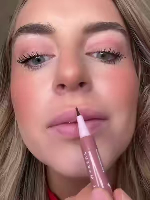 THE NEW STAIN HAS DROPPED ON THE MARKET and @NYX Professional Makeup the POWER is insaneeee on it!! #lipstain #lipstainviral #liplinerstain #nyxcosmeticspartner #makeuphacks 