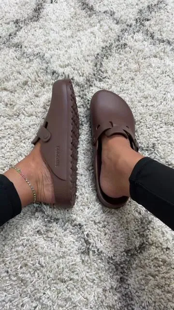 Step into fall with iconic comfort—Birkenstocks for fall are having their moment! From chunky clogs to celeb-loved Boston styles, these shoes bring cozy, effortless cool to every autumn outfit.

#tiktokshopcreatorpicks #tiktokshoplabordaysale #creatorsearchinsights #birkenstocks #birkenstockboston @QVC, Inc 
