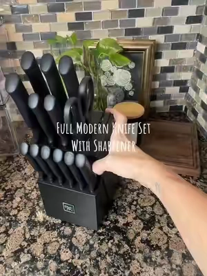 I just love a good affordable option for some kitchen upgrades! #kitchenknifeset #knifesetwithsharpener #tiktokshopcreatorpicks 