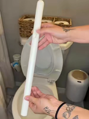 Make sure to check the price too, it may be on sale for the Labour Day Sale!  #airu #airutoiletbrush #disposabletoiletbrush #aromatherapytoiletbrush #bathroomcleaninghack 