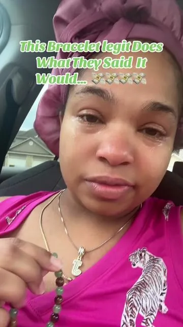 I think this is the real deal! I even had chills putting it on fr. Nice to wear and also nice to bring in commission if you’re a beginning affiliate. #money #moneybracelet #greenadventurine #tigerseye #newcar #singlemom #moneymanifestation 